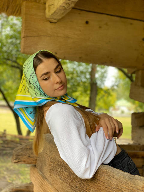 Дизайнерська косинка «Слава Україні» — My Scarf