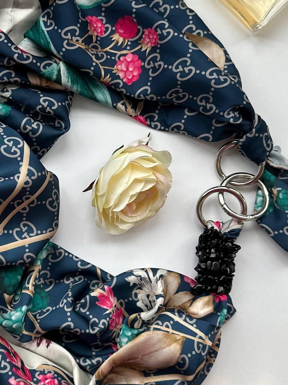 Дизайнерська шовкова хустка «Французький шик» з натуральним агатом — My Scarf