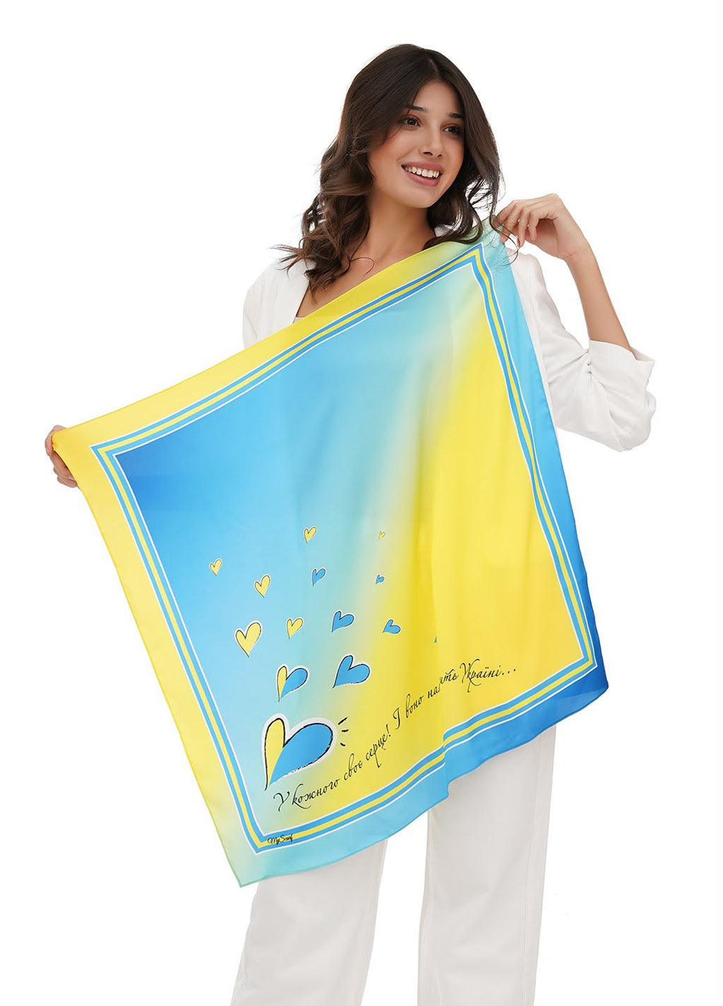 Дизайнерська хустка «З Україною в серці» — My Scarf